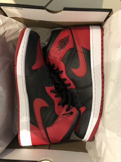 Nike air jordan 1 mid “Banned”