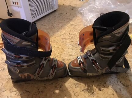 Комплект Salomon Горные лыжи крепления палки и бот