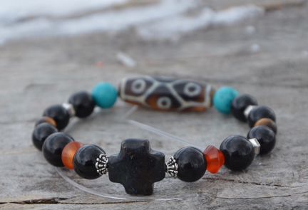 Браслет-талисман с тибетской бусиной Дзи