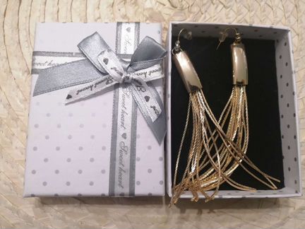 Серьги кисти бижутерия