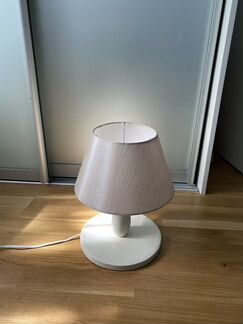 Лампа настольная