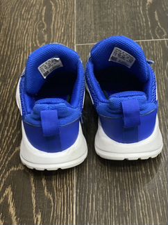 Кроссовки Adidas, р. 28