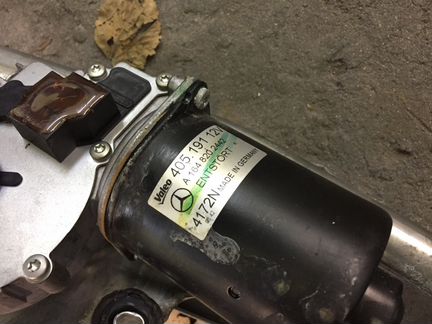 Трапеция стеклоочистителя Мерседес 166 A1668200241