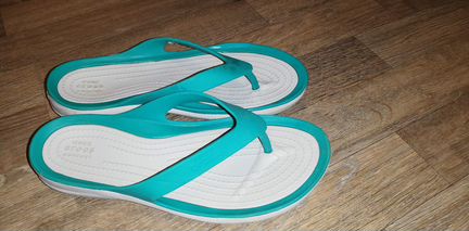 Crocs пляжная обувь,сланцы,шлепанцы р.W.6 (36)