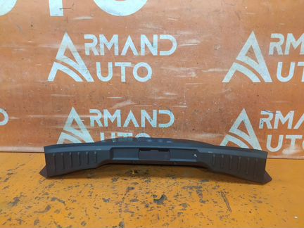 Кожух замка багажника Ford Focus 3 2011-2019