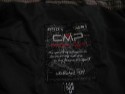 Шикарная стильная д/с куртка CMP Италия, р. 46-48