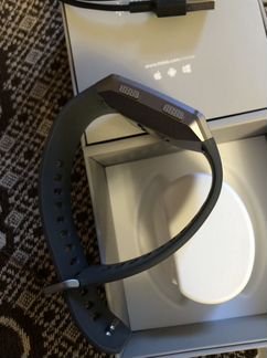 Часы fitbit ionic