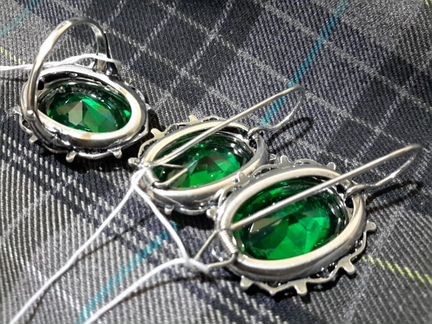 Комплект изумруд серебро,чернь,новый:модель СССР