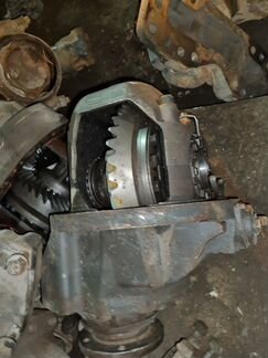 Задний редуктор 28 37 42104396