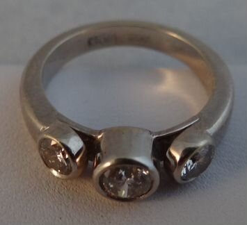 Кольцо Золото 750 Бриллианты