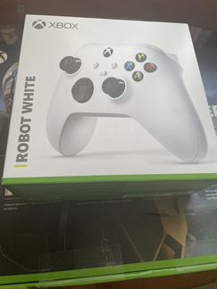 Xbox Series X + геймпад + 2 аккумулятора