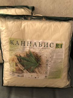 Новые подушки «Каннабис» 68 х 68 см