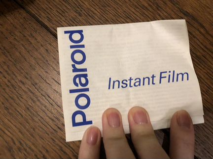 Фотоаппарат моментальный polaroid