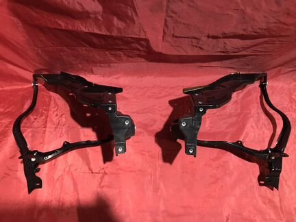 Креплений фар Mercedes 218