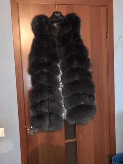 Меховая жилетка