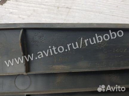 Обшивка багажника средняя Mitsubishi Galant 8 USA