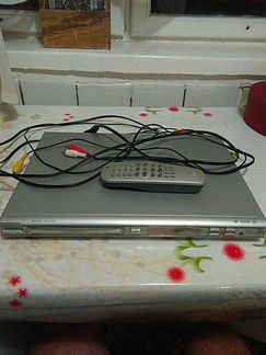 DVD плеер Philips