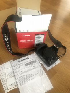 Зеркальный фотоаппарат Cannon 1000D