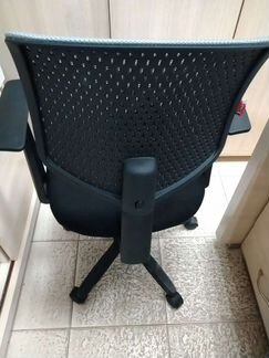 Компьютерное кресло