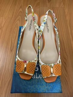 Практически новые летние туфли CavaLetto