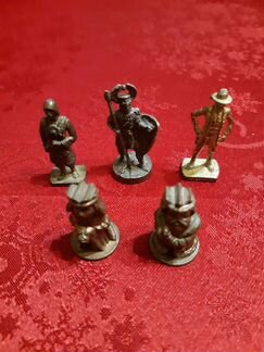 Игрушки от киндер сюрпризов