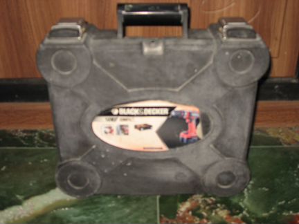 Шуруповёрт black dacker 12V