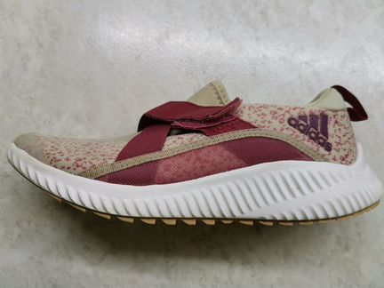 Продаются кроссовки для бега Adidas