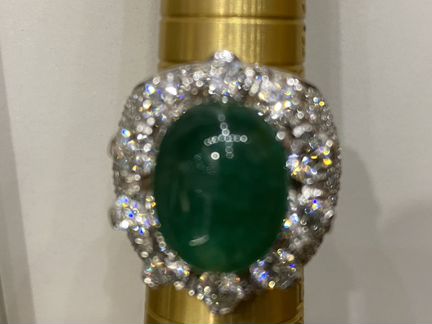 Кольцо с бриллиантом 4,5 карат изумруд 9,6 карат