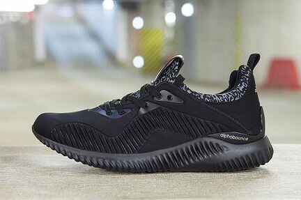 Кроссовки оптом