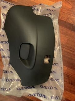 Накладка бампера правая Volvo XC90