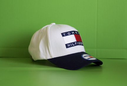 Новая бейсболка (кепка) Tommy Hilfiger белая