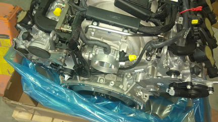 Двигатель Мерседес OM 273 новый оригинал