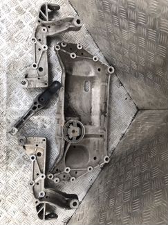 Передний подрамник Фольксваген Гольф 5 GTI
