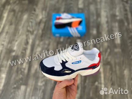 Кроссовки Adidas