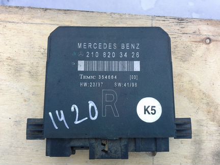 Блок управления двери A2108203426