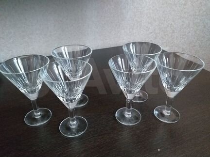 Хрустальные рюмки