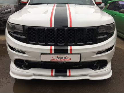 Накладка переднего бампера jeep SRT 8