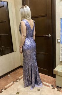 Платье вечернее с паетками р. 42-44 со шлейфом