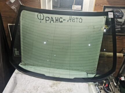 Стекло заднее Peugeot 607 2001-2007