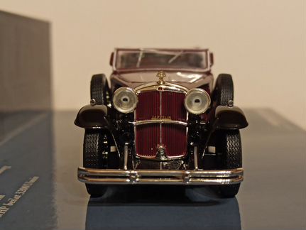 Maybach Zeppelin 1:43 Minichamps