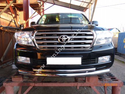 Овальная защита бампера Toyota Land Cruiser 200