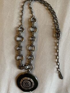 Подвеска и разные колье, украшения на шею