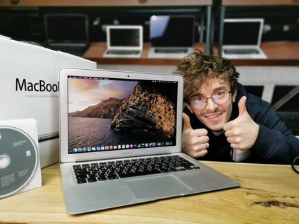 Apple MacBook в коробке