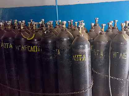 газовый баллон. заправка углекислотных баллонов. вес заправленного баллона углекислоты. маленький баллон для углекислоты для полуавтомата. баллон 10л углекислота новый ярпож.