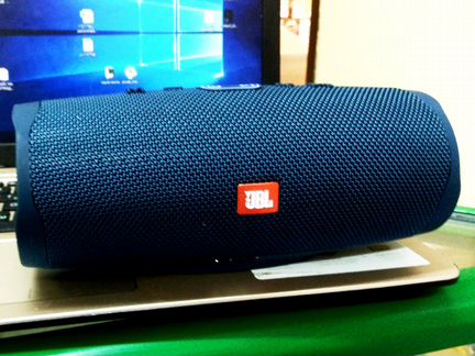 Колонка JBL