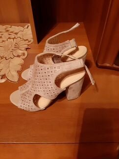 Босоножки 34