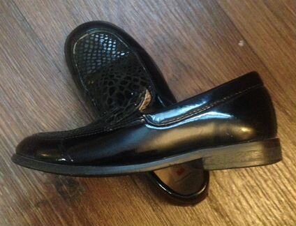 Туфли лаковые, р. 27