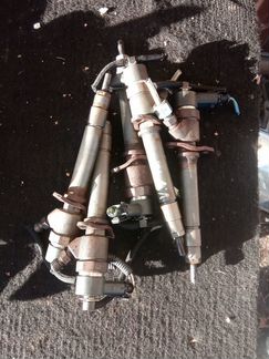 Форсунка топливная Volvo 2.4 D5 bosch 0445110078