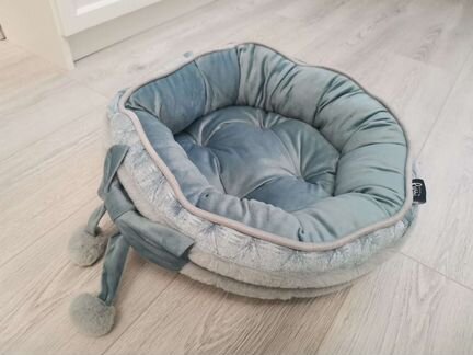 Лежанка для кошек