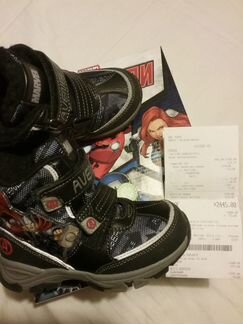 Зимние ботинки на меху 25 р